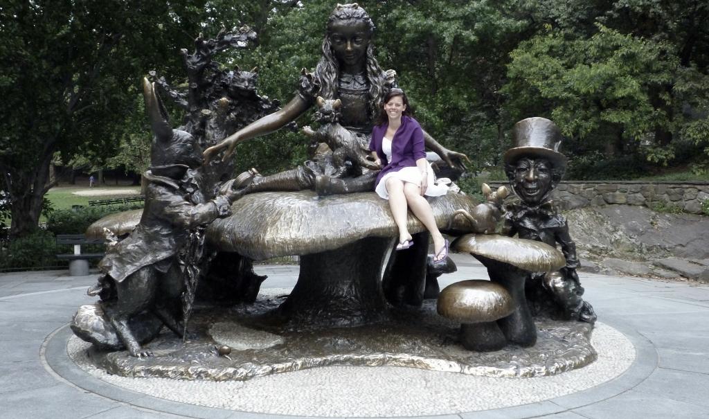 Alice statue