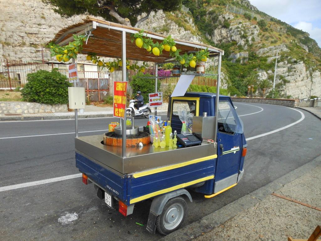 Limoncello Wagen Sorrent