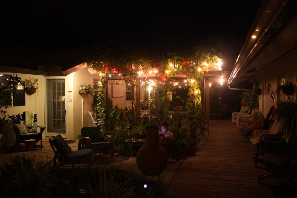 Mango Street Inn pergola