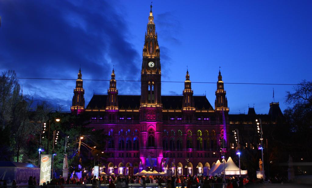 Wien Rathaus Eistraum
